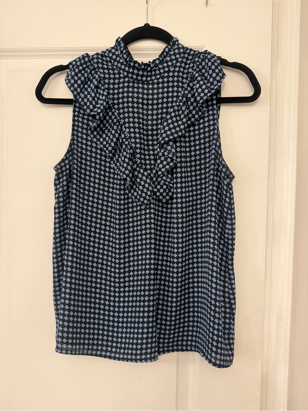 Who What Wear Navy Blue Printed Ruffle Mock Neck Blouse